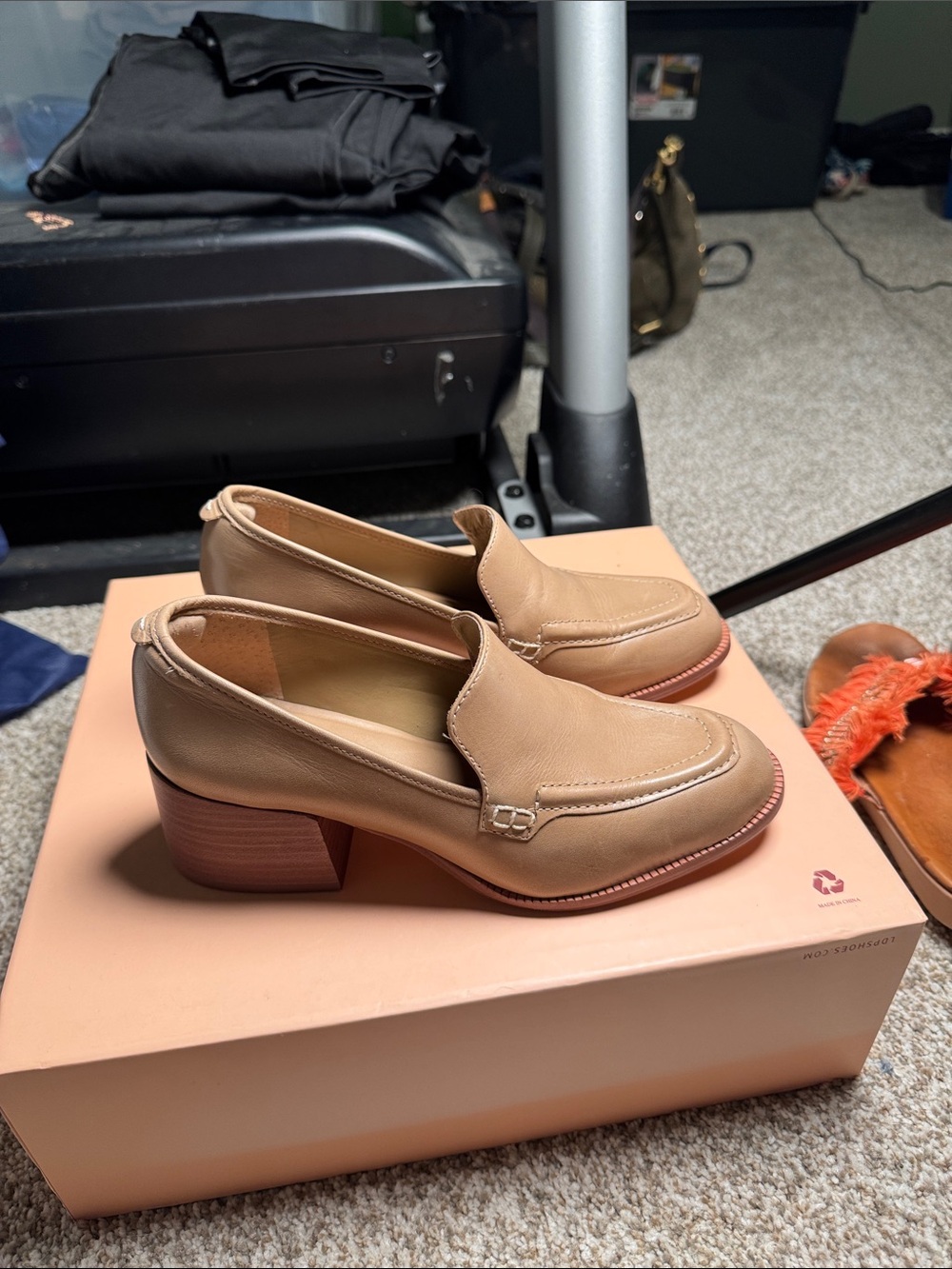 Bernardo Beige Leather Heeled Loafers